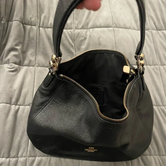 Coach hand bag - Picture 7 of 9